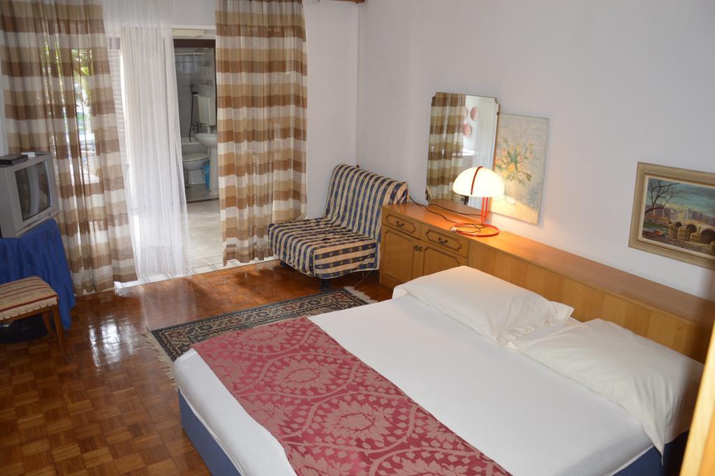 Hous Mira Lejlighed Poreč Værelse billede
